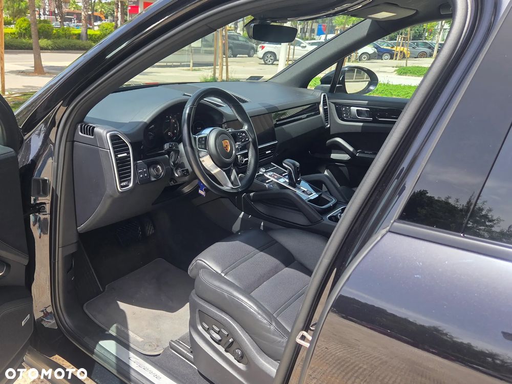 Porsche Cayenne - 13