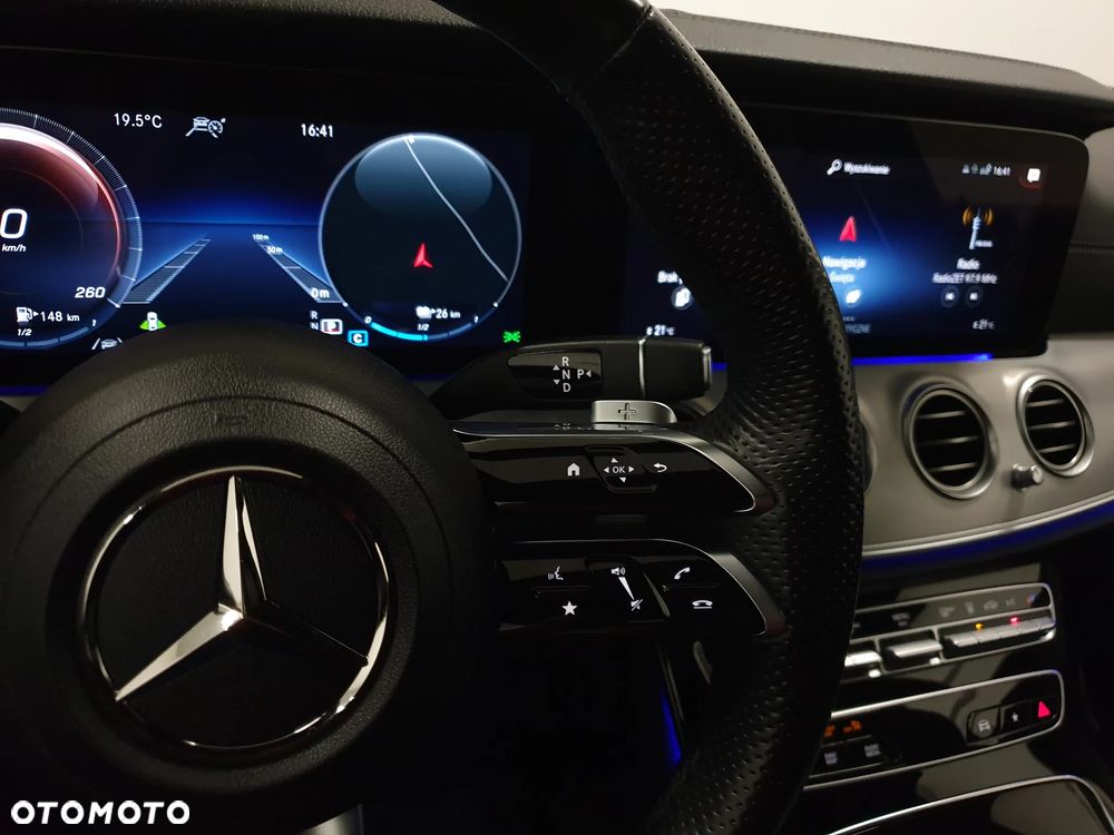 Mercedes-Benz Klasa E 300 de 4Matic 9G-TRONIC AMG Line - 12
