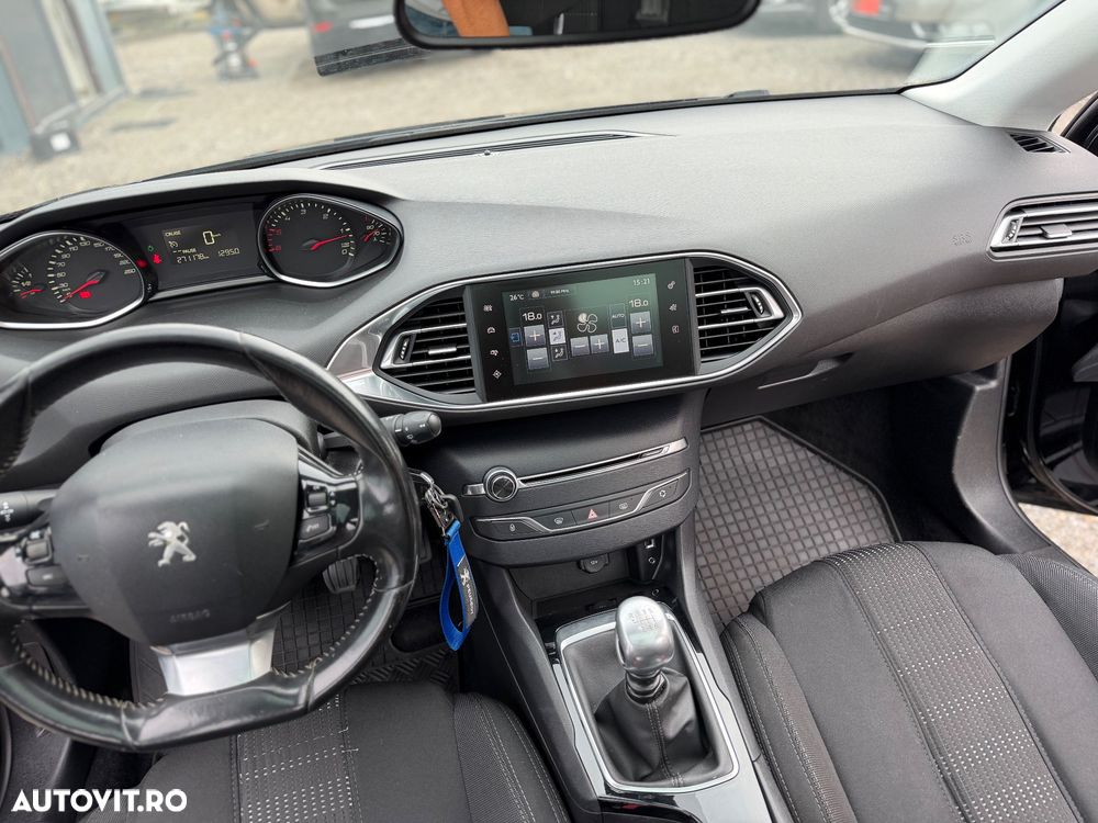 Peugeot 308 1.6HDi Premium - 34
