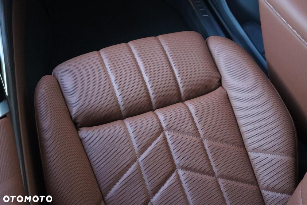 BMW Seria 7 - 21