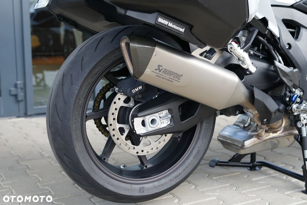 BMW S - 22