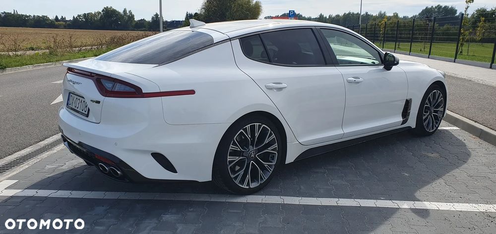 Kia Stinger 2.0 T-GDI GT Line - 3