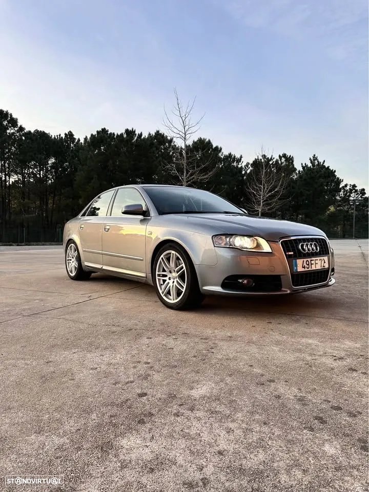 Audi A4 2.0 TDI S-line - 2