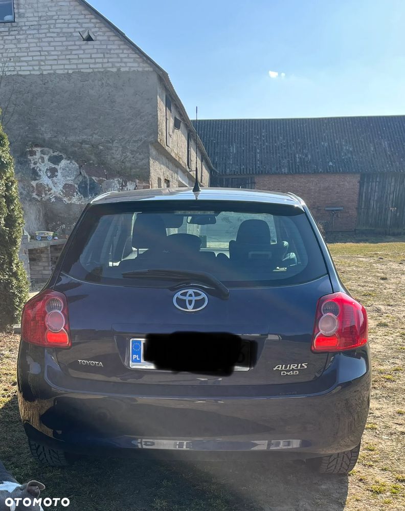 Toyota Auris 2.0 D-4D Team - 13