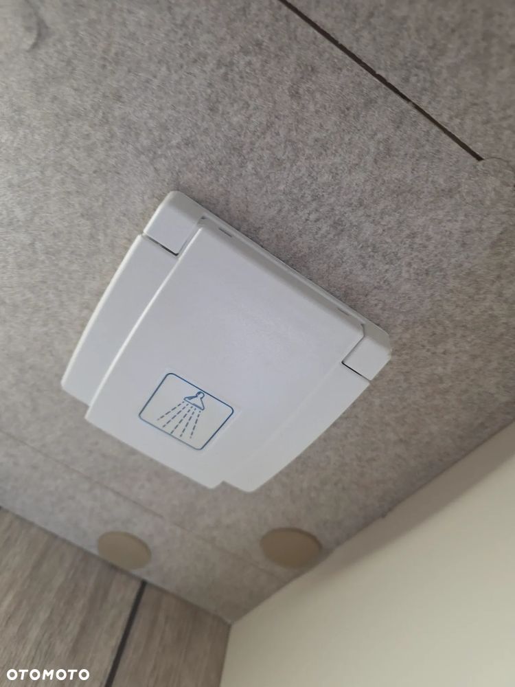 McLOUIS SLIM 339 UKŁAD ŁÓŻEK NIEMIECKICH GARAZ 6,69M 2.0 4 OSOBOWY - 21