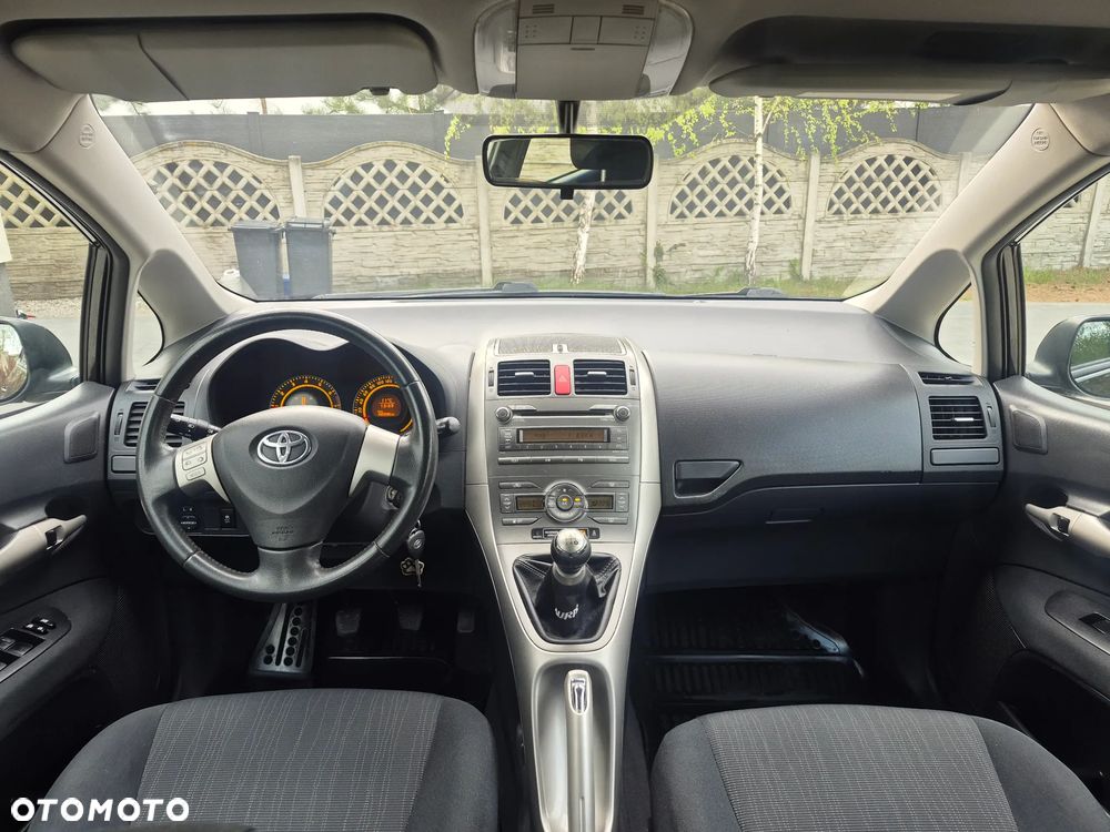 Toyota Auris 1.4 VVT-i Sol - 4