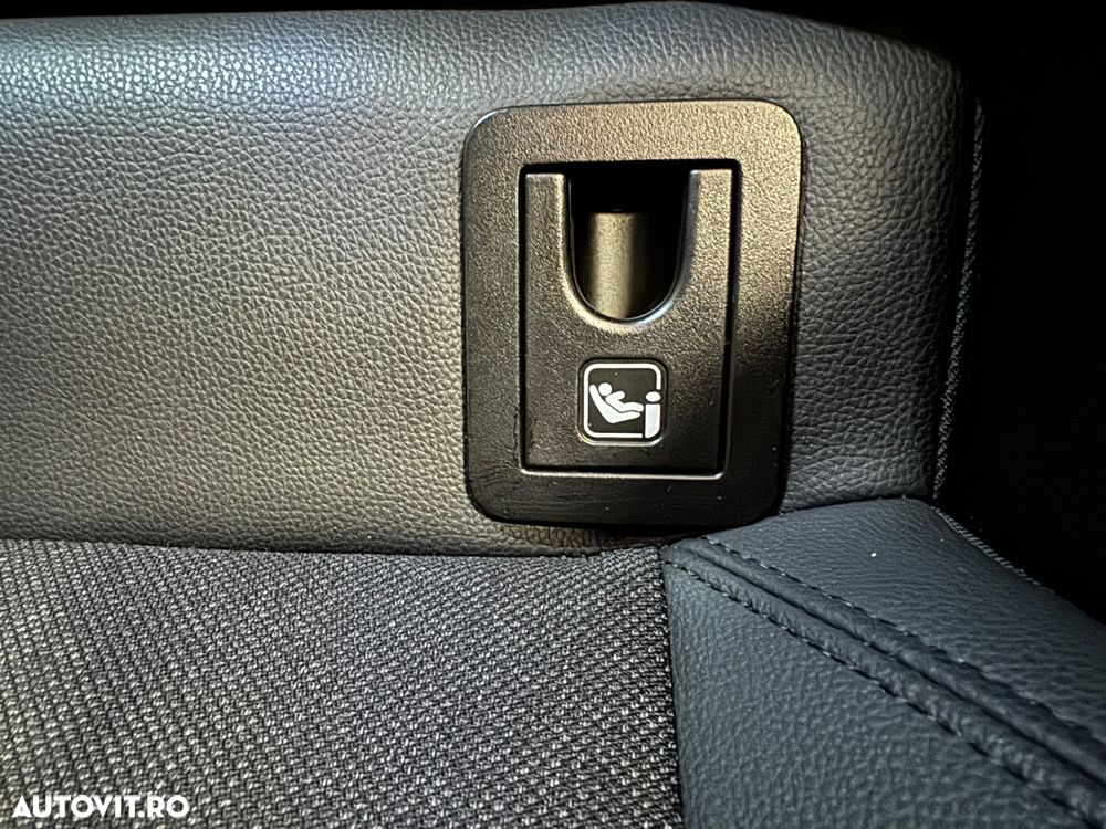 Toyota Corolla 1.8 Hybrid Team Deutschland - 20