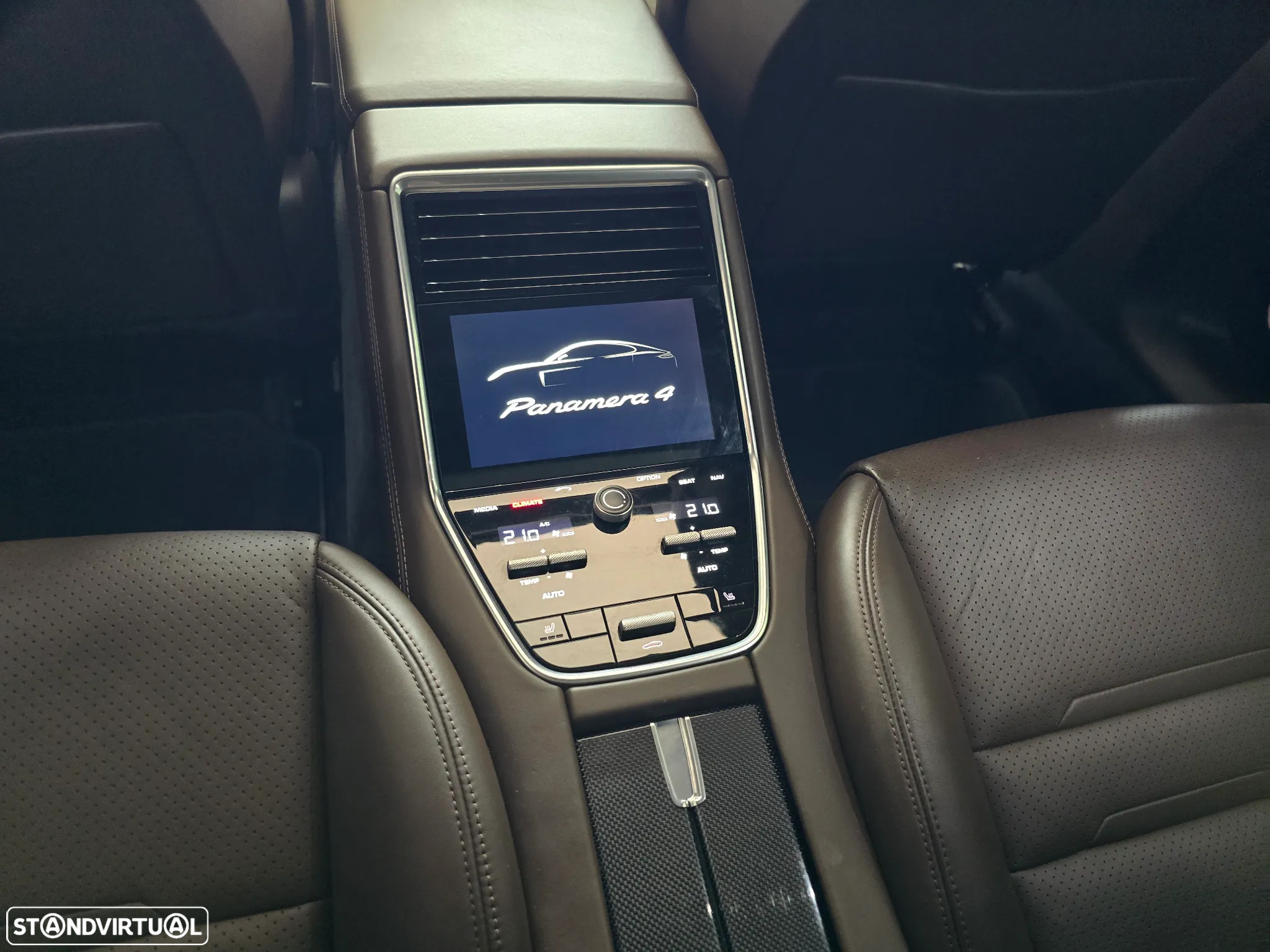 Porsche Panamera 4 E-Hybrid Executive - 19