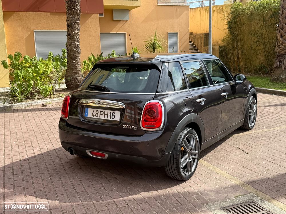 MINI 5 Portas Cooper D - 6