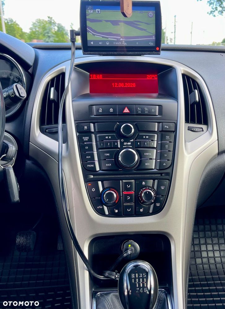 Opel Astra 1.7 CDTI DPF Cosmo - 19