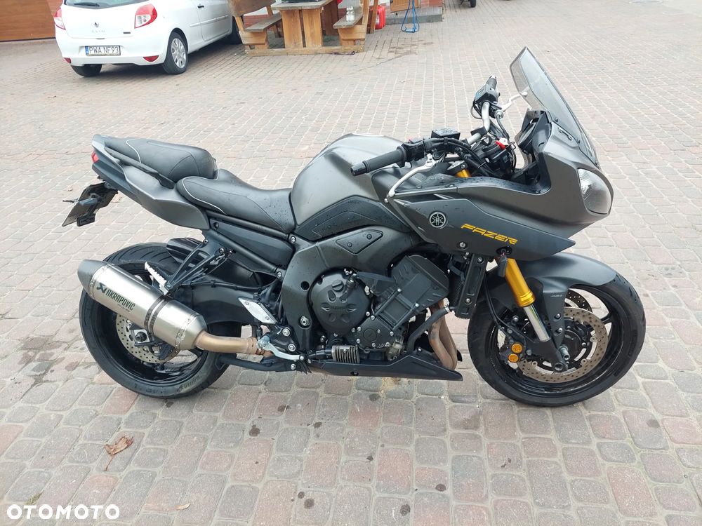 Yamaha FZ8 - 6