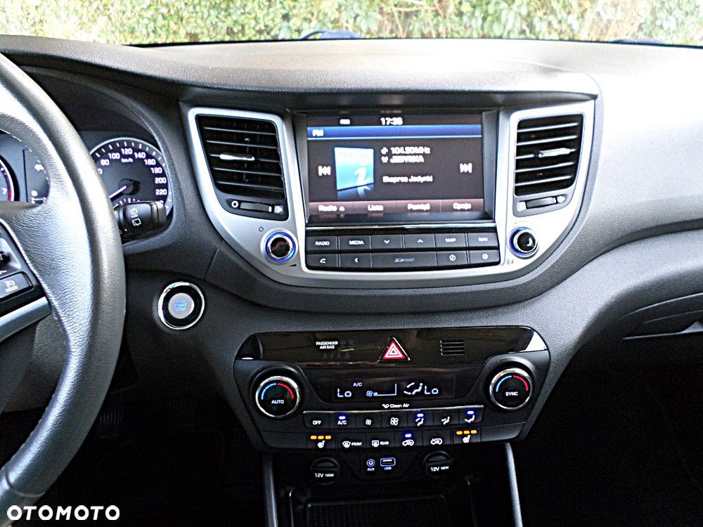 Hyundai Tucson 1.6 GDI BlueDrive Style 2WD - 18
