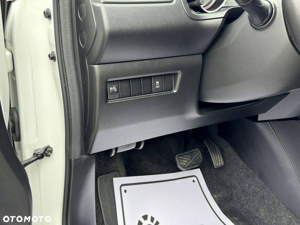 Suzuki Swift 1.2 Premium Plus CVT - 26