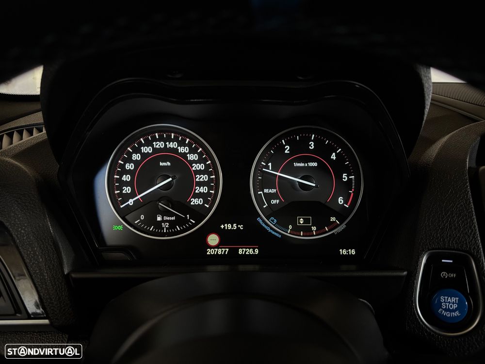 BMW 118 d Pack M - 14