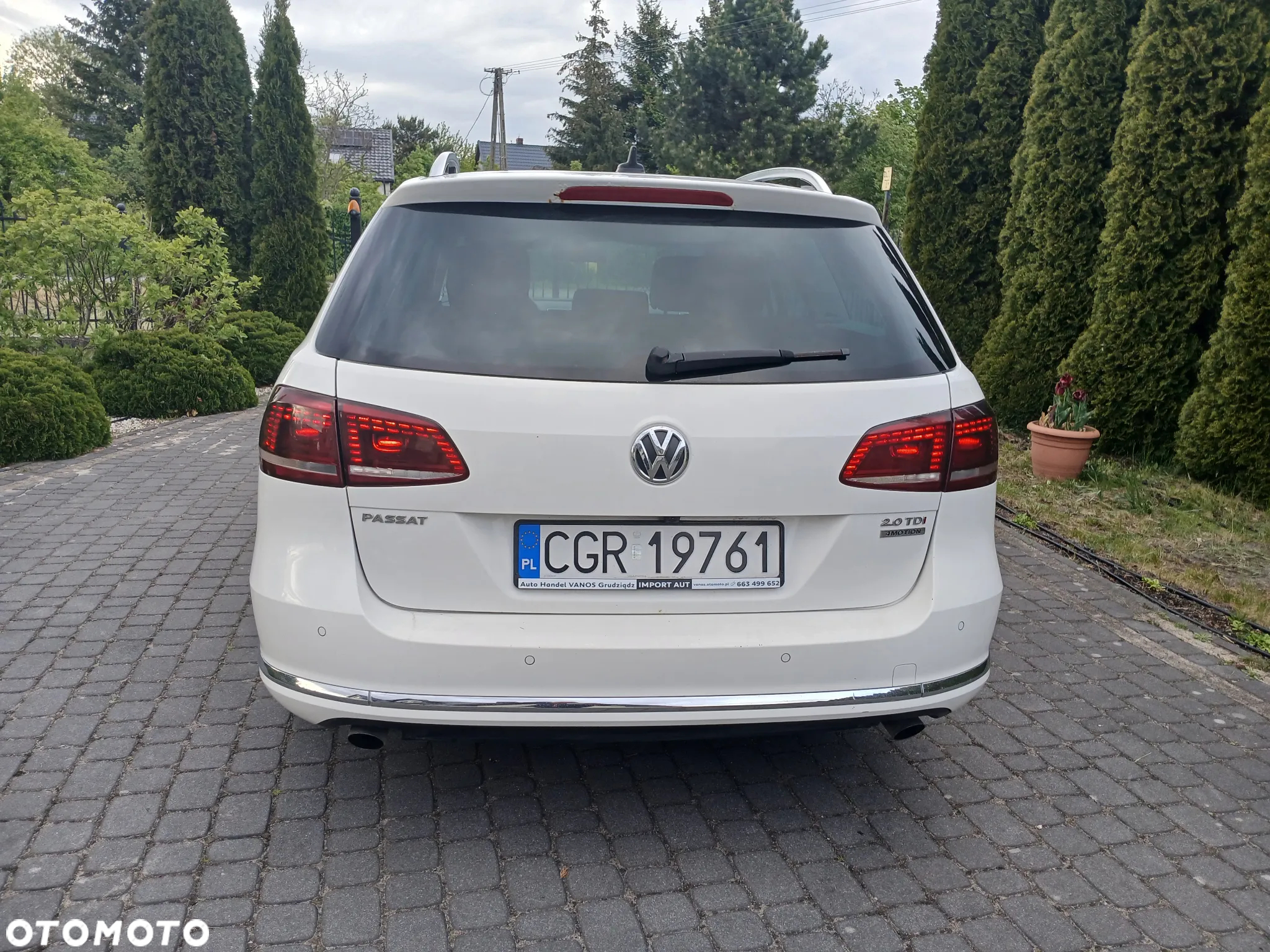Volkswagen Passat Variant 2.0 TDI DSG BlueMotion Technology Highline - 21