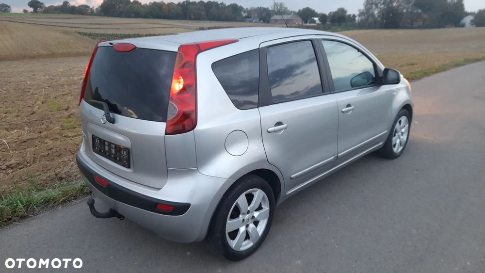 Nissan Note 1.6 Tekna - 4
