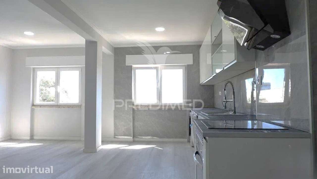 T2-3Ass.-Setubal - Remodelado - Arrecadação - Grande imagem: 4/17