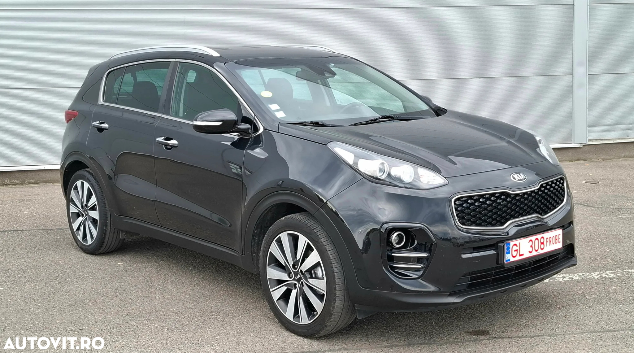 Kia Sportage 1.7 CRDI 2WD Dream-Team Edition - 3