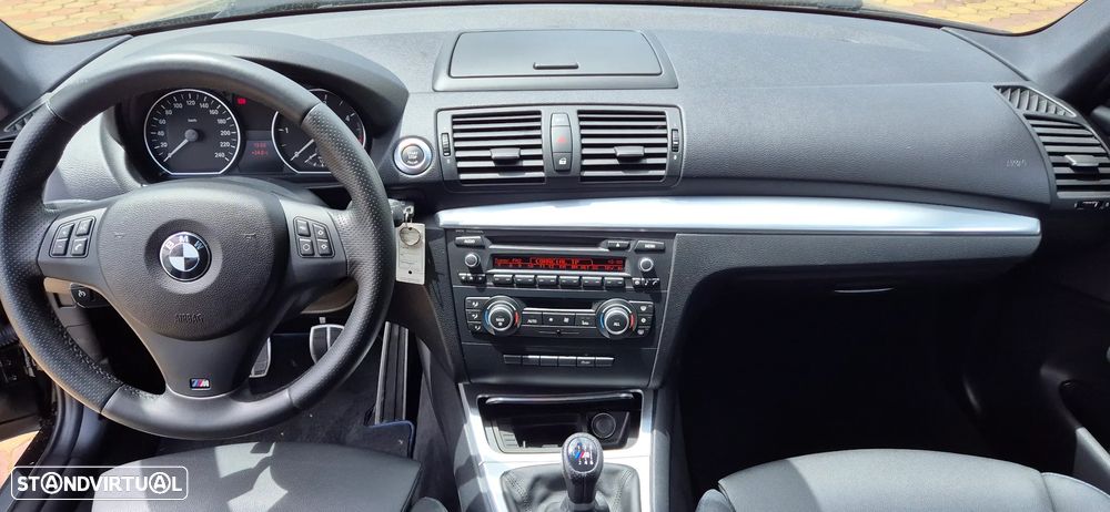 BMW 118 d Pack M - 10