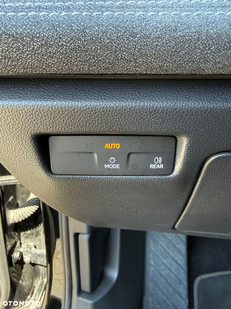 Volkswagen Passat - 13