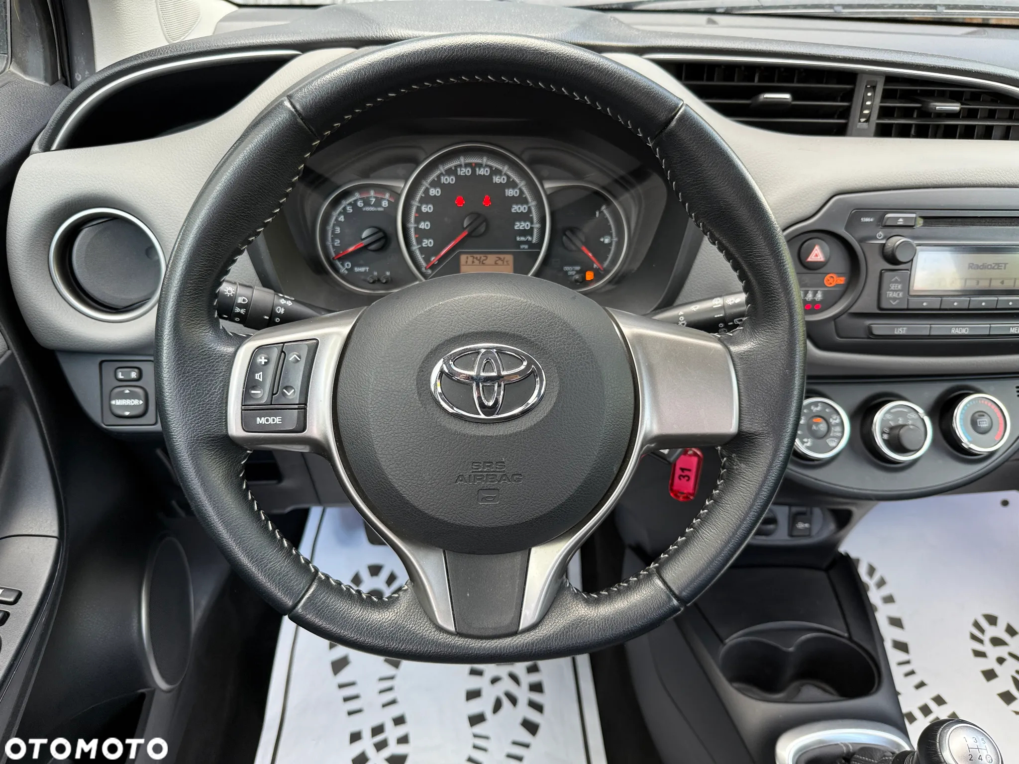 Toyota Yaris 1.0 Active EU6 - 7