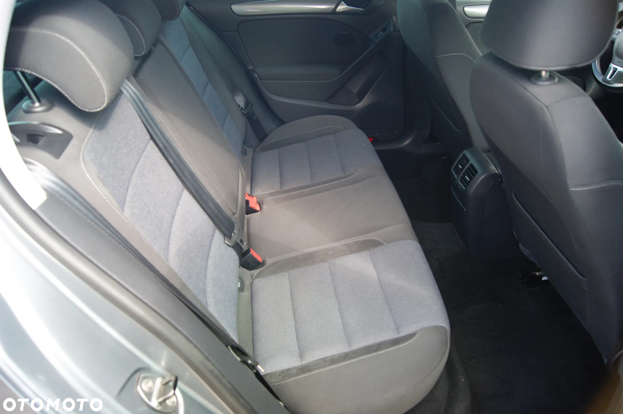 Volkswagen Golf 1.2 TSI BlueMotion Technology Style - 28