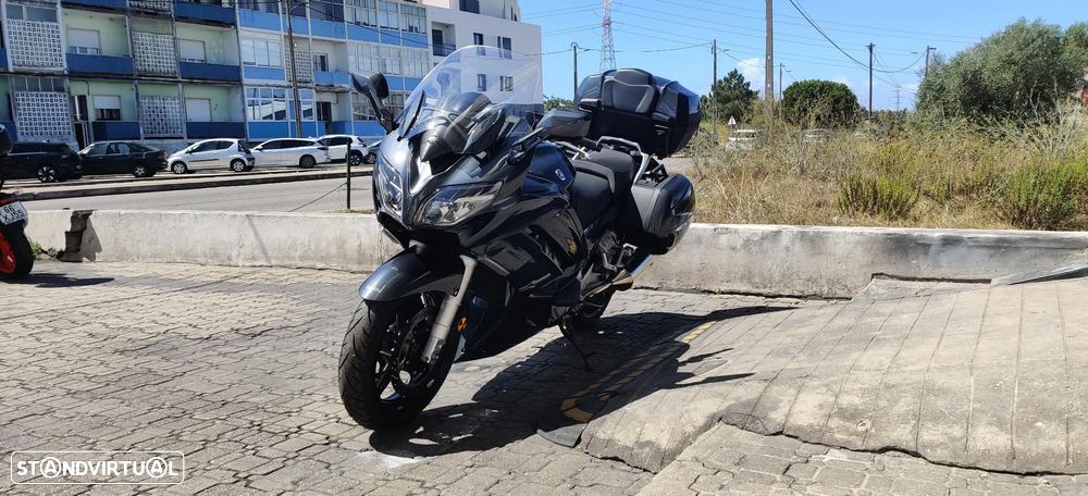 Yamaha FJR 1300 - 5