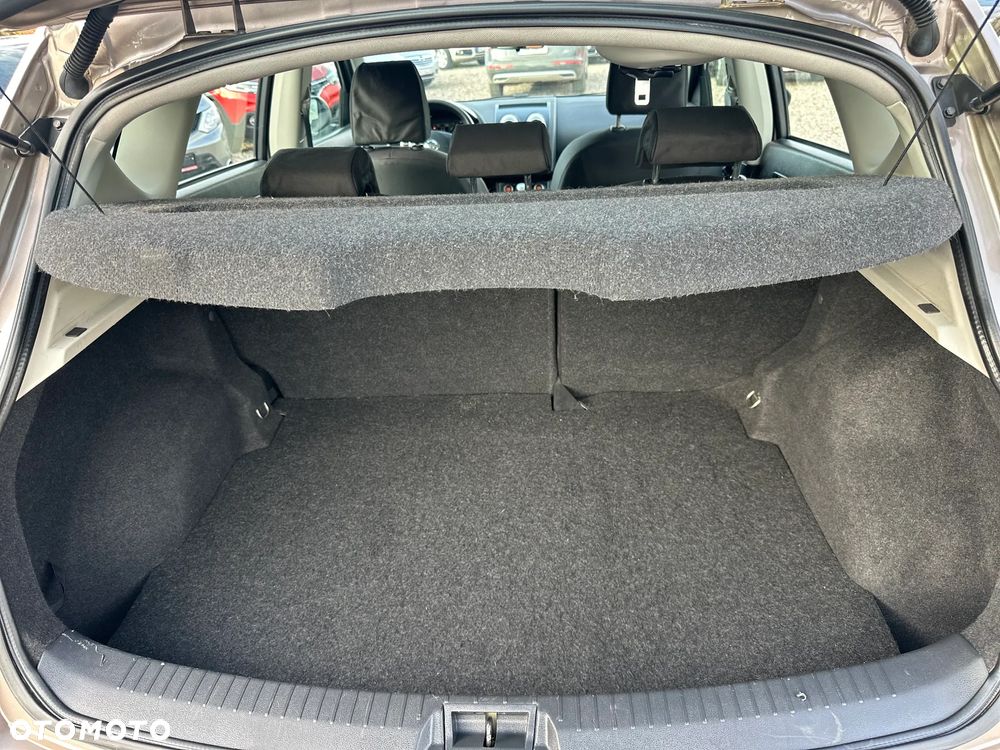 Nissan Qashqai - 16