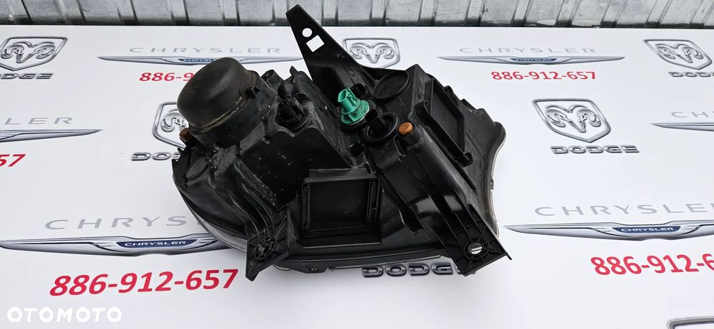 Dodge Durango III LIFT 2014- Kompletny reflektor lewy Lampa lewa P68299131AD Kompletny reflektor prawy Lampa prawa P68299130AD KOMPLETNY lampy Oryginalne MOPAR WERSJA RT GT CZARNE ŚRODKI - 28