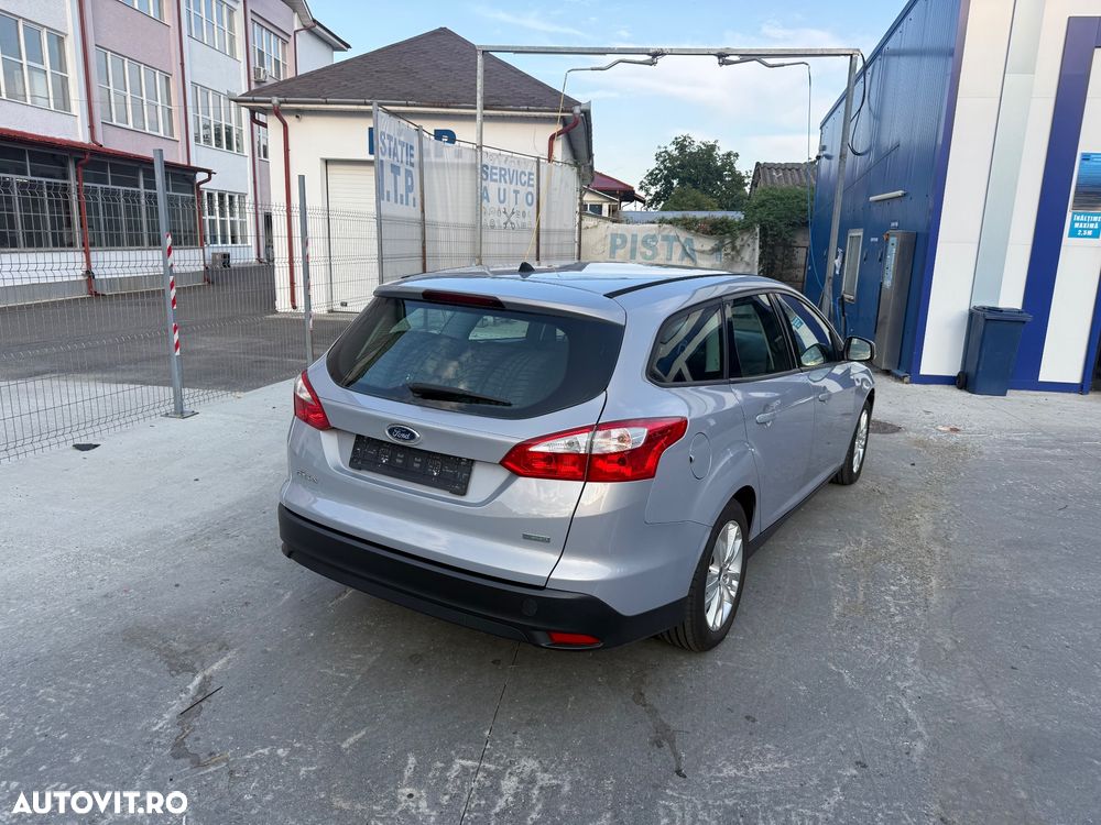 Ford Focus - 3