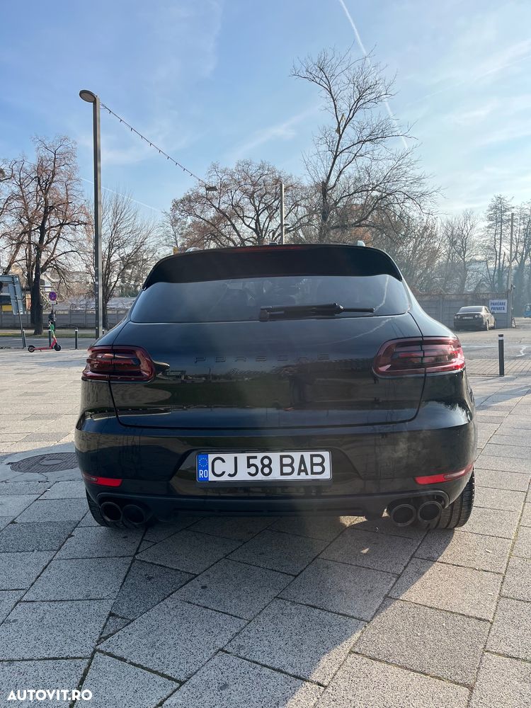 Porsche Macan - 5