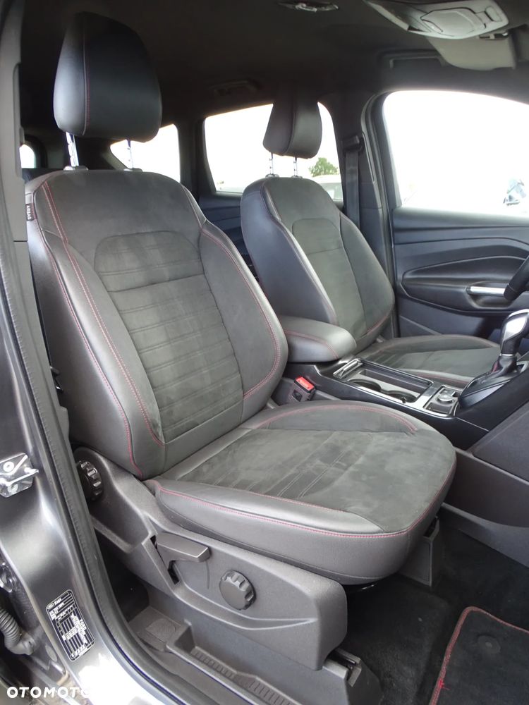 Ford Kuga 2.0 TDCi FWD ST-Line - 11