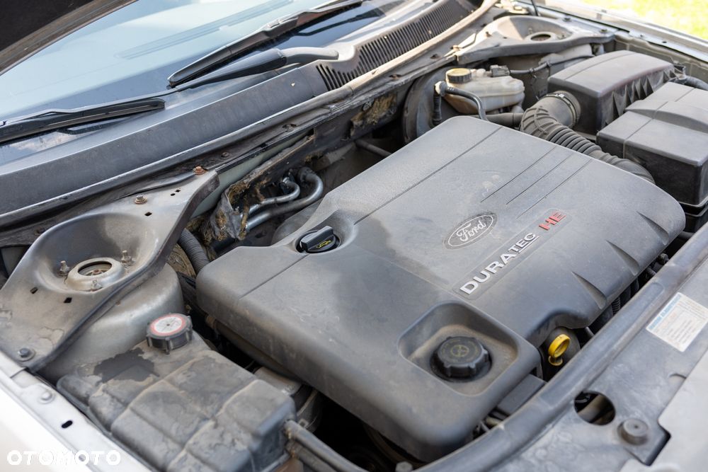 Ford Mondeo 1.8 Ambiente - 17