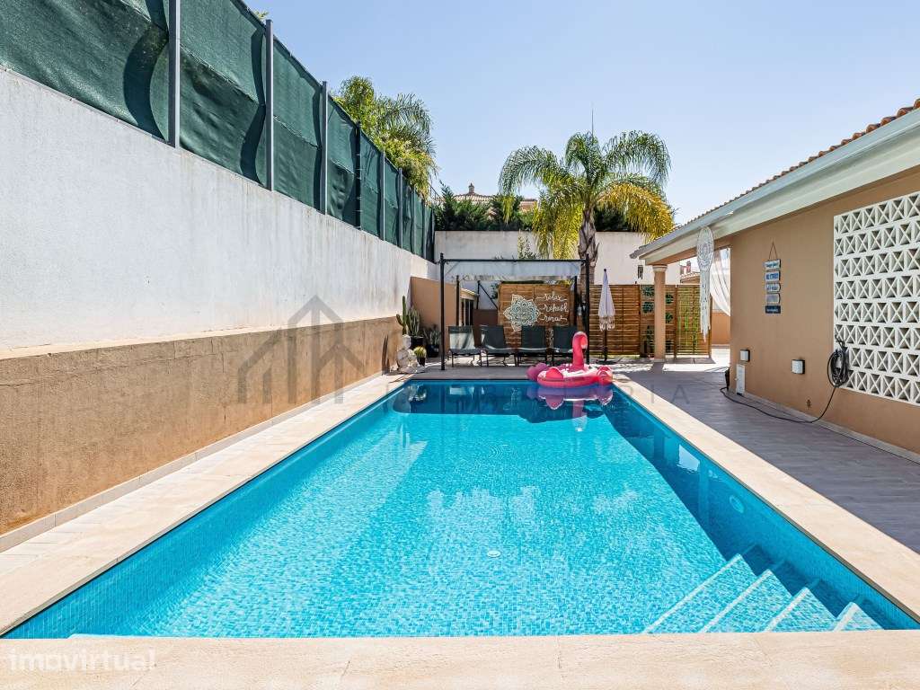 Moradia T3+1 com piscina e jardim em Vale Pedras, Albufeira. - Grande imagem: 5/33