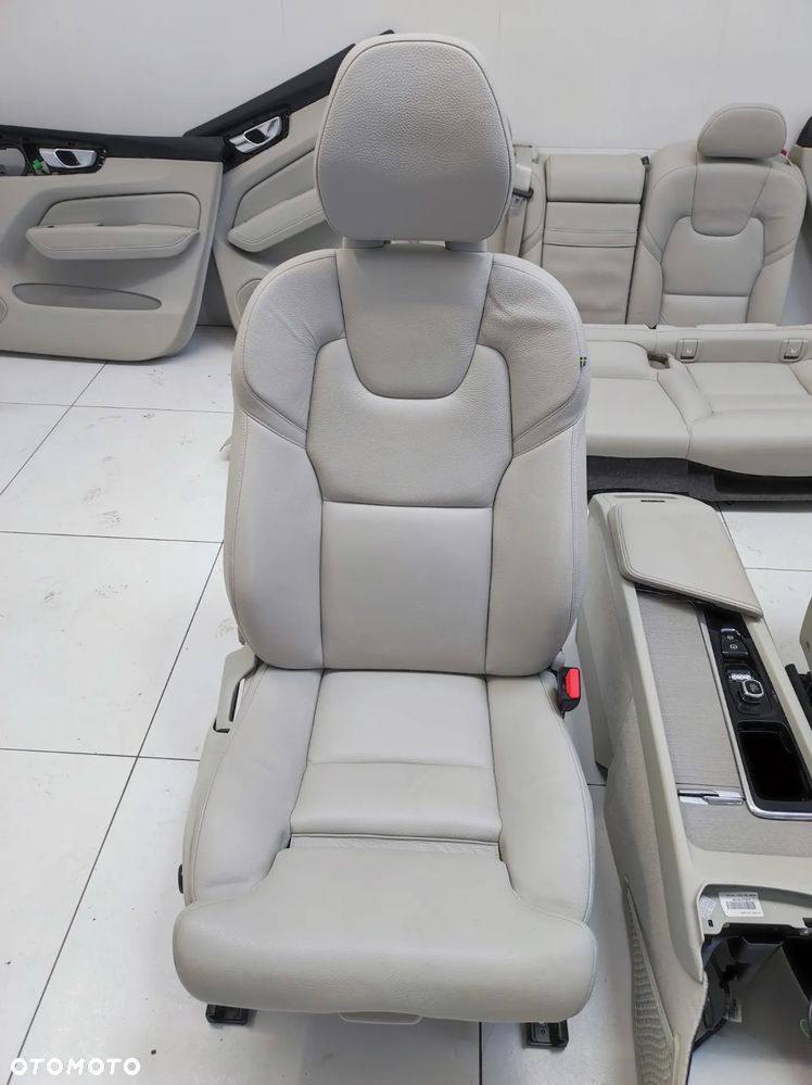 WNĘTRZE FOTELE KANAPA BOCZKI TAPICERKA EU VOLVO XC60 II 2 - 5