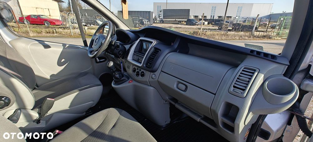 Opel Vivaro - 15