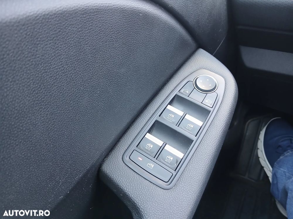 Renault Clio E-TECH 140 ZEN - 12