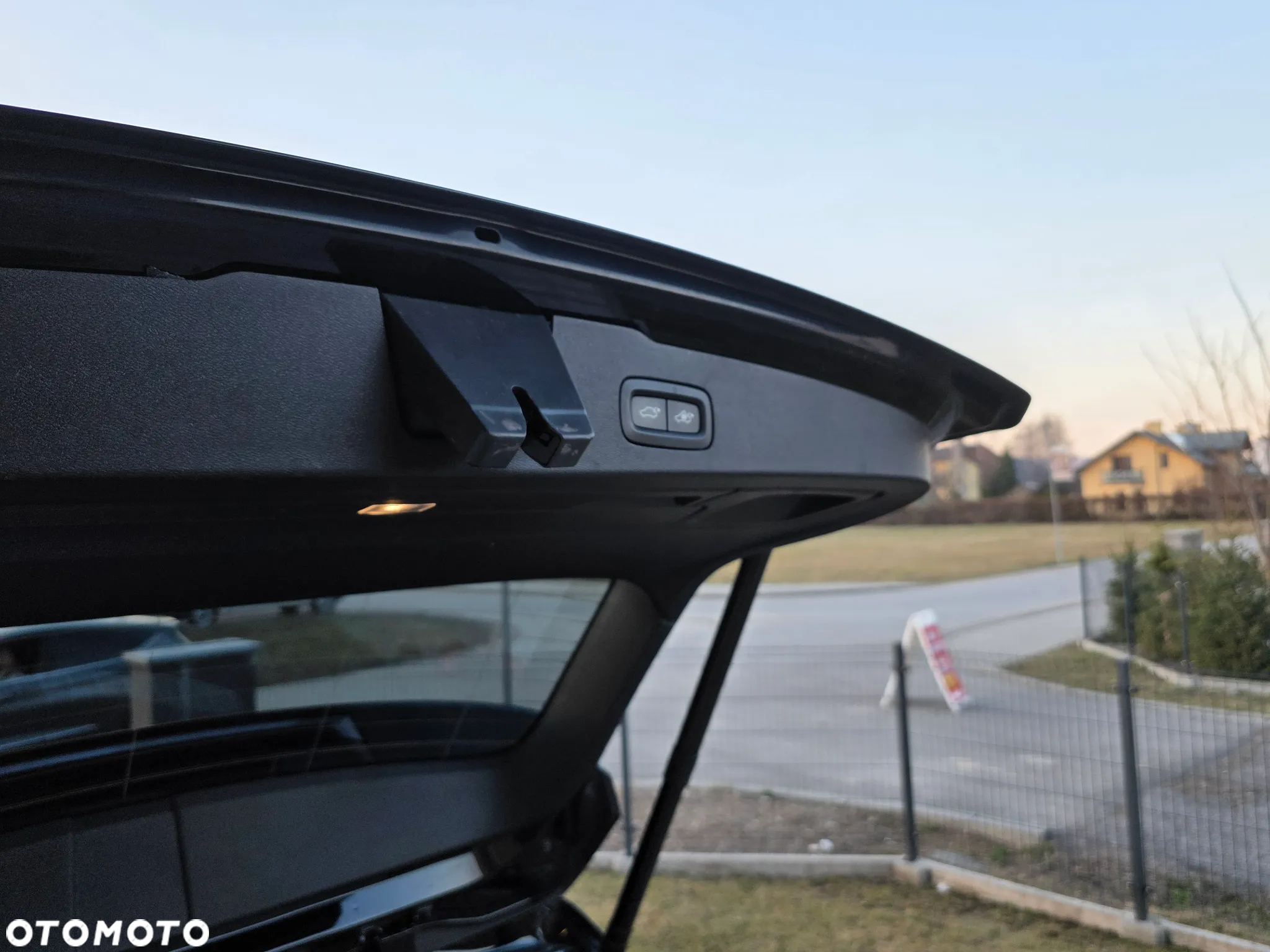 Volvo V60 T6 AWD Recharge Geartronic RDesign - 14