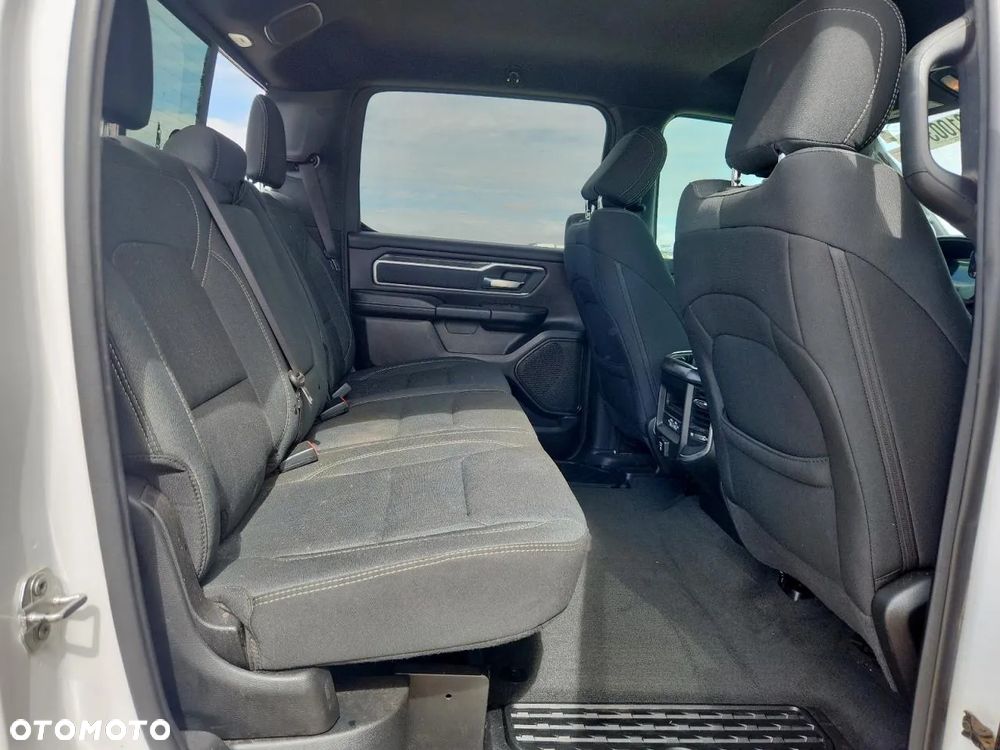 RAM 1500 - 10