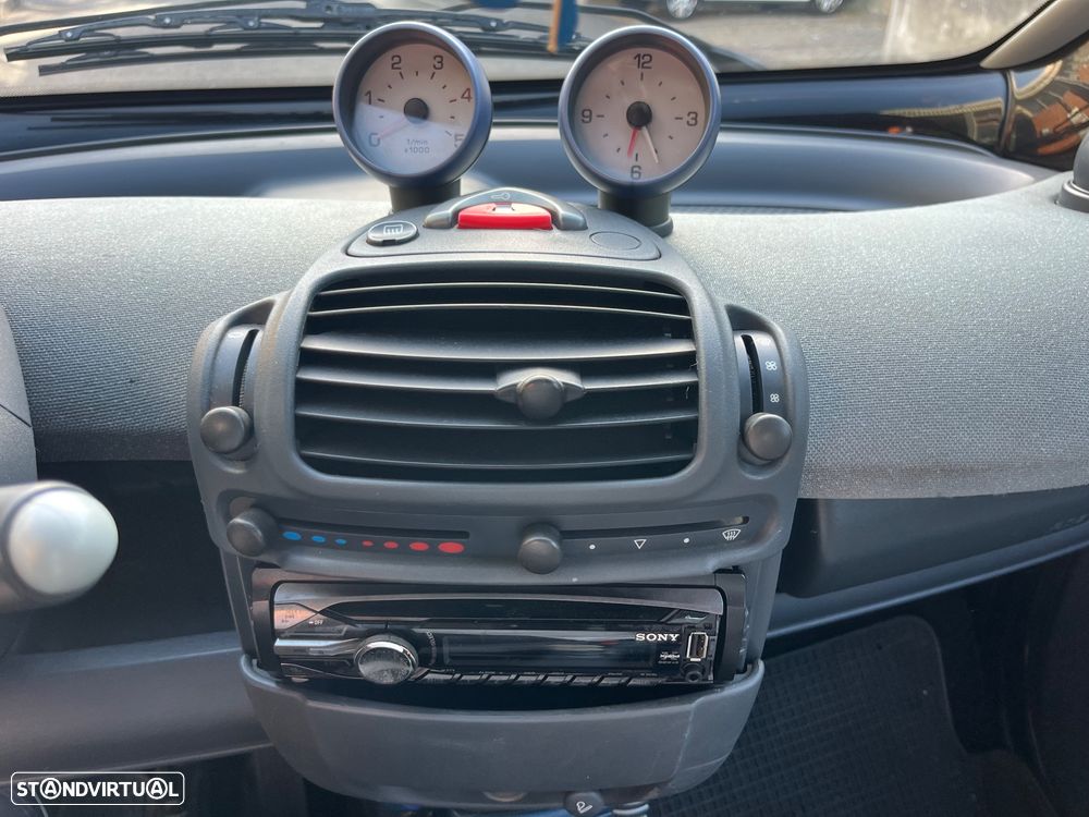 Smart ForTwo Coupé softtouch pure cdi - 28