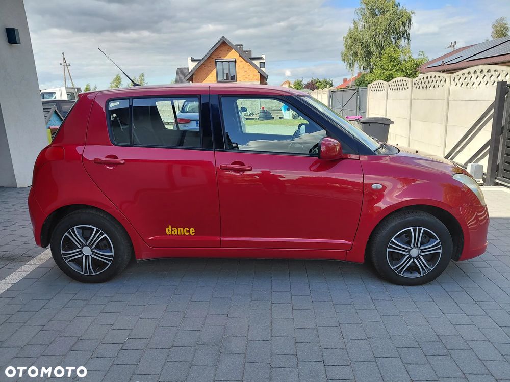 Suzuki Swift 1.3 Club - 6