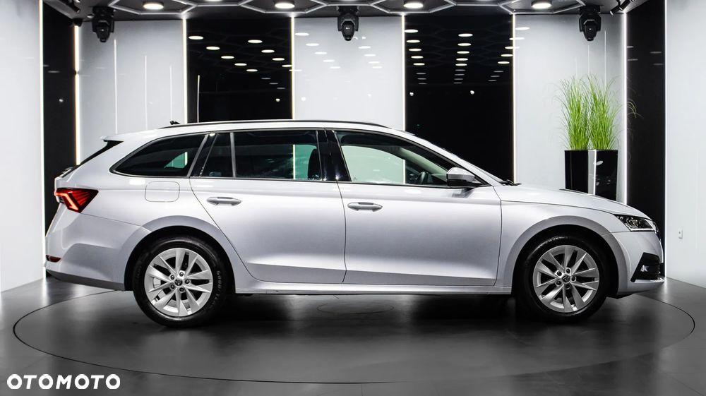 Skoda Octavia 1.5 TSI ACT Ambition - 8