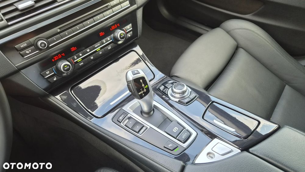 BMW Seria 5 520d - 16