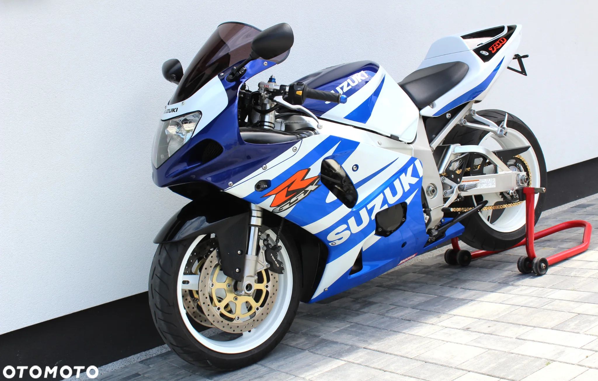 Suzuki GSX-R - 1
