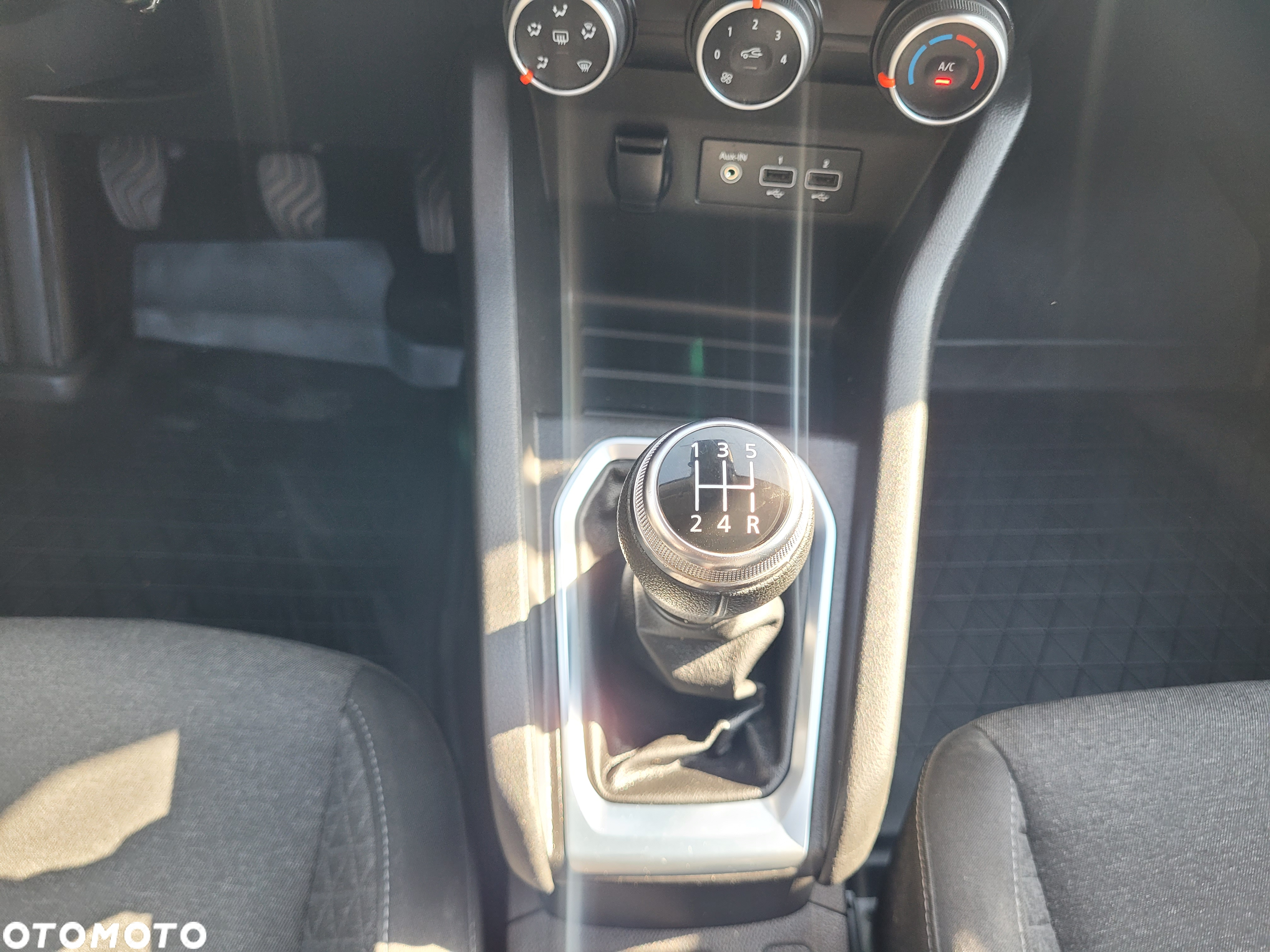 Renault Clio - 15