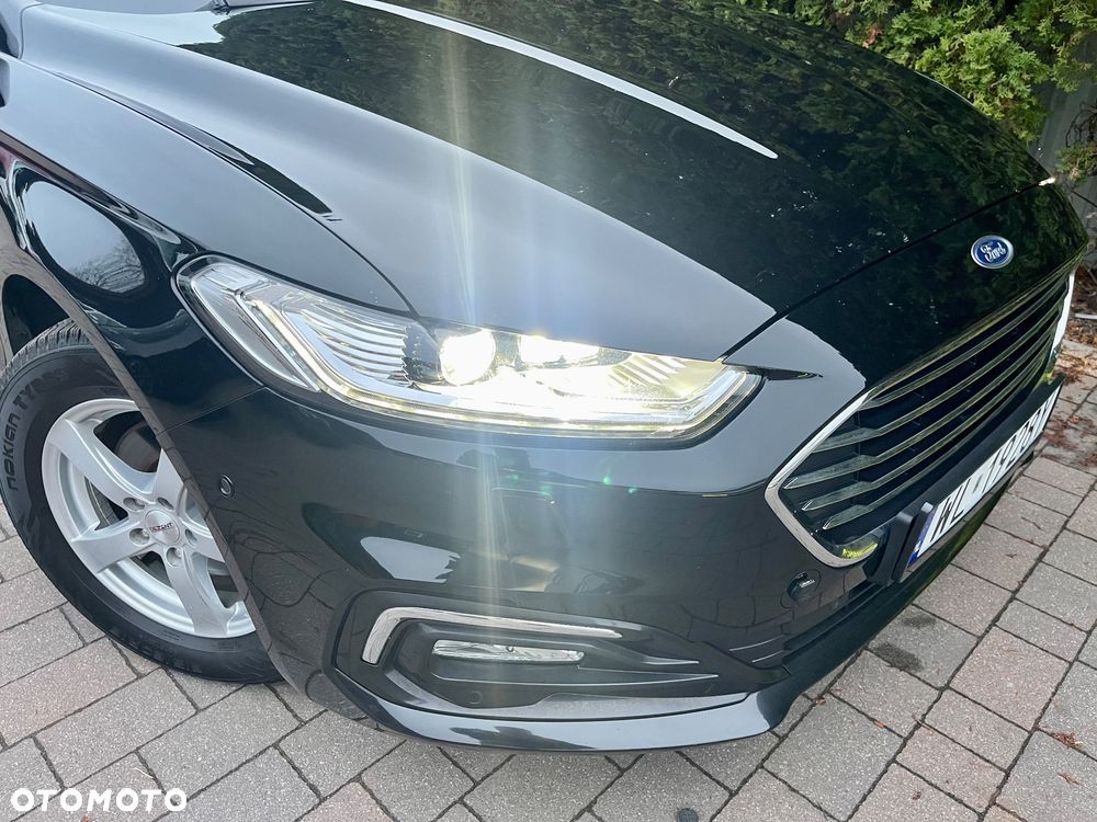 Ford Mondeo 2.0 Hybrid Titanium - 32