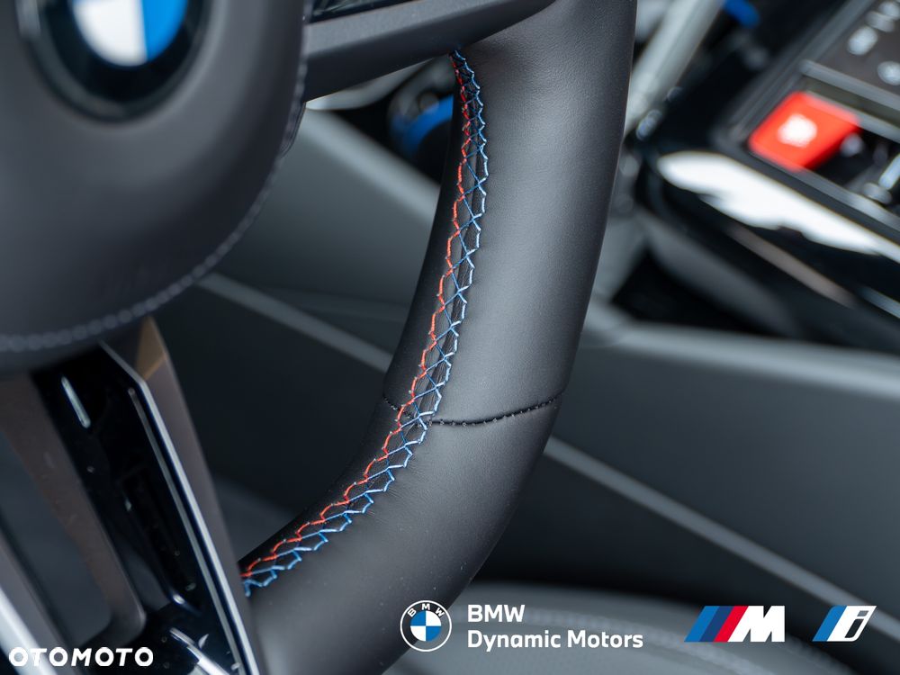 BMW M5 xDrive - 31