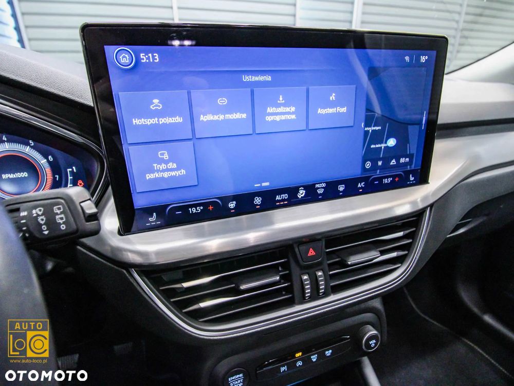 Ford Focus 1.0 EcoBoost Titanium X - 27