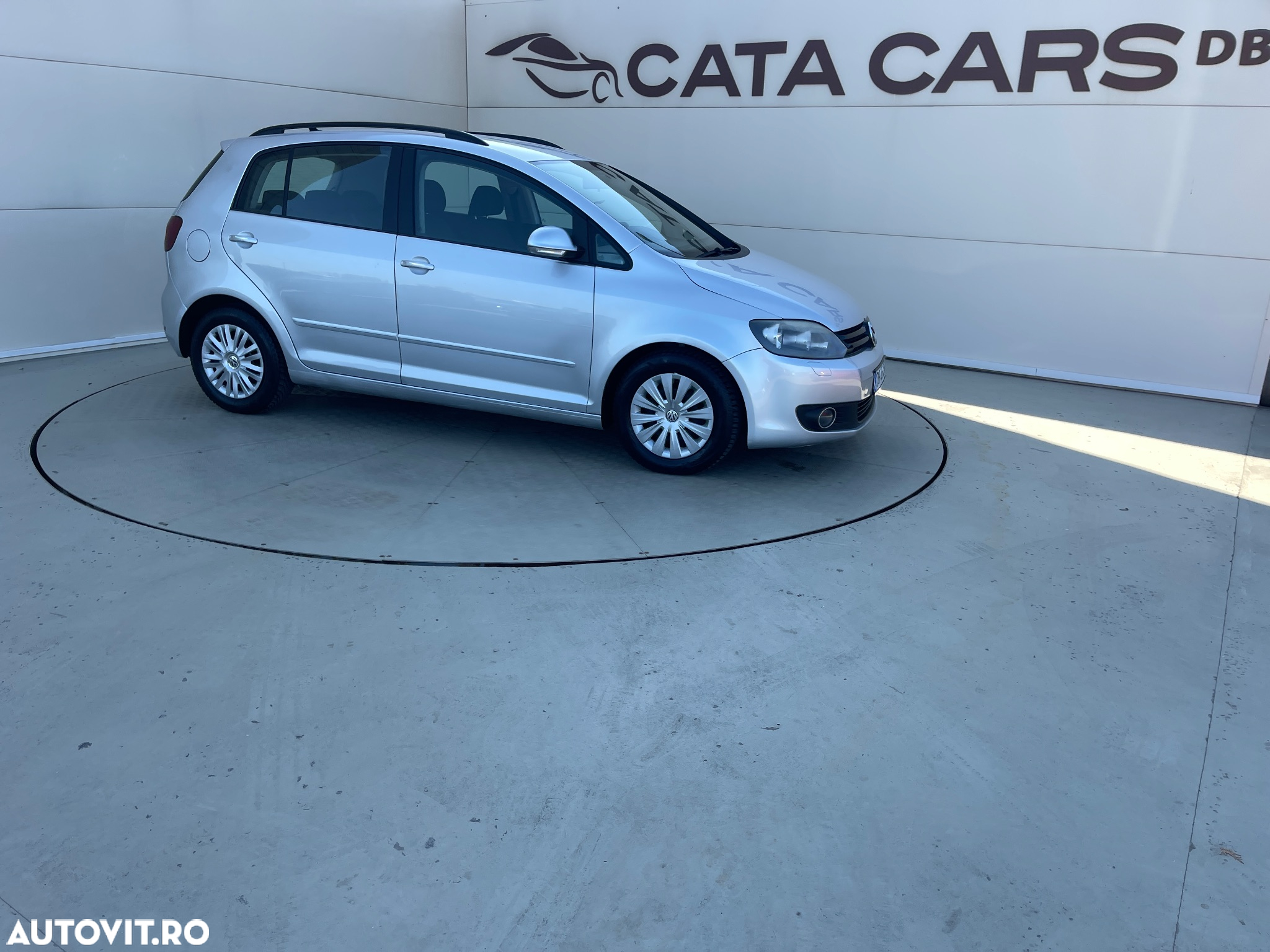 Volkswagen Golf Plus 2.0 TDI Comfortline - 22