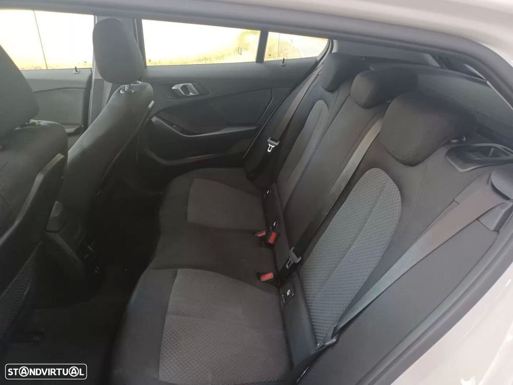 BMW 116 i Aut. Edition Colorvision - 21